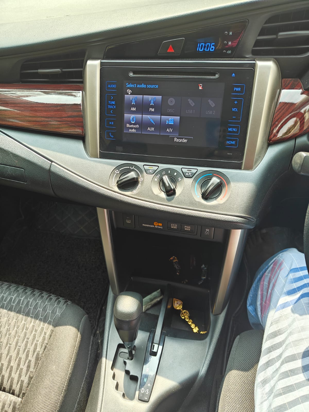 Toyota Innova Crysta - Image 2